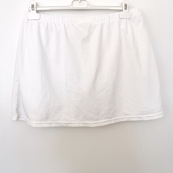 Donated ๐HOST PICK๐ NIKE SKIRT SKORT 14 White ๐ - Picture 2 of 6